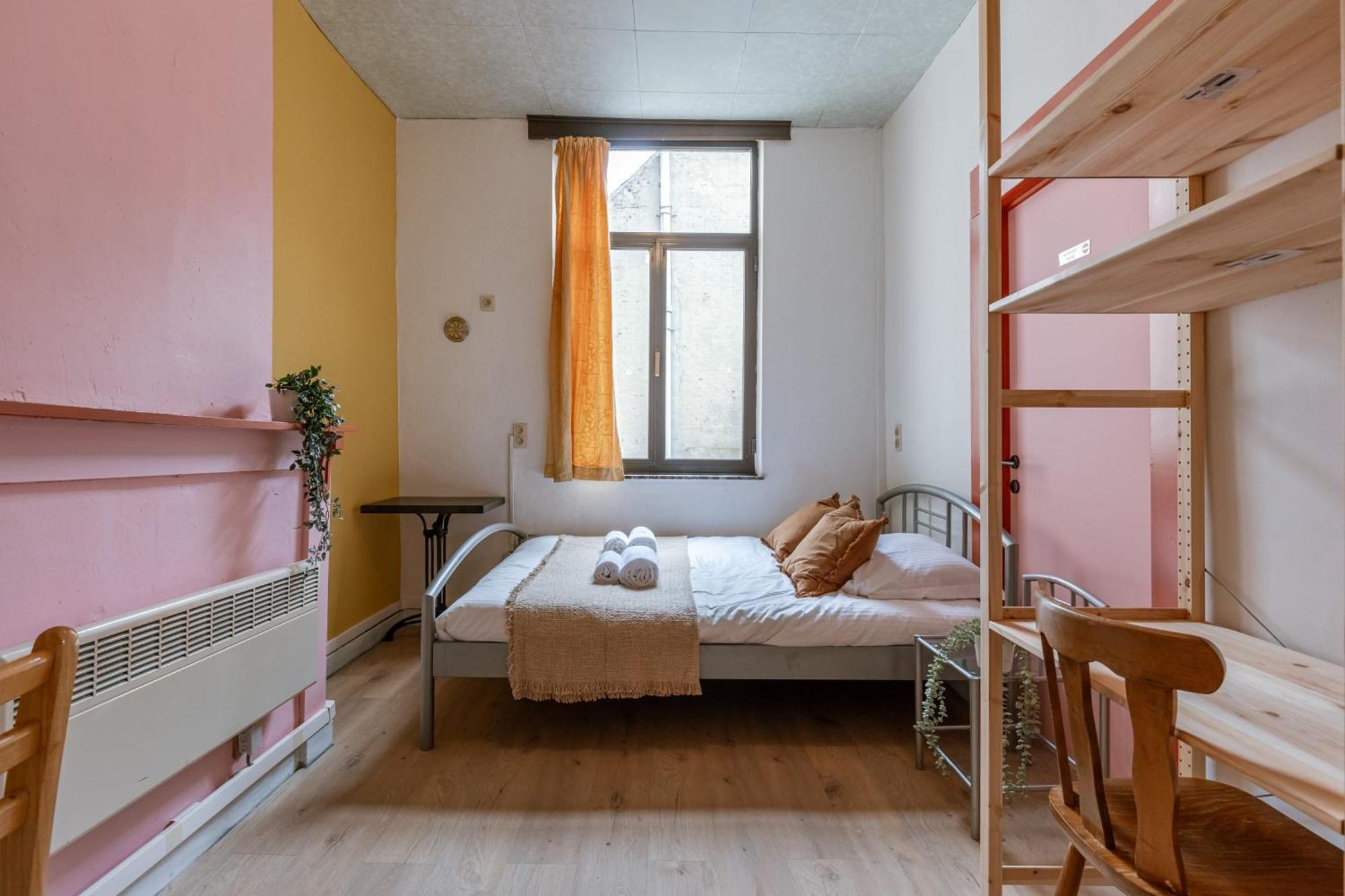 Huswell - Spacious Center House In Appartement Gent